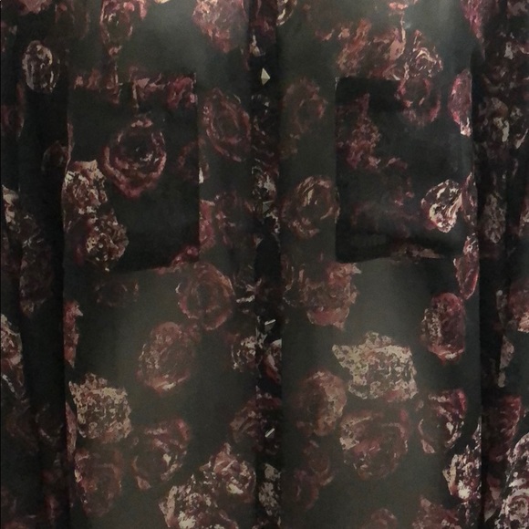 Super Fun and Edgy Sheer Top - Picture 4 of 7